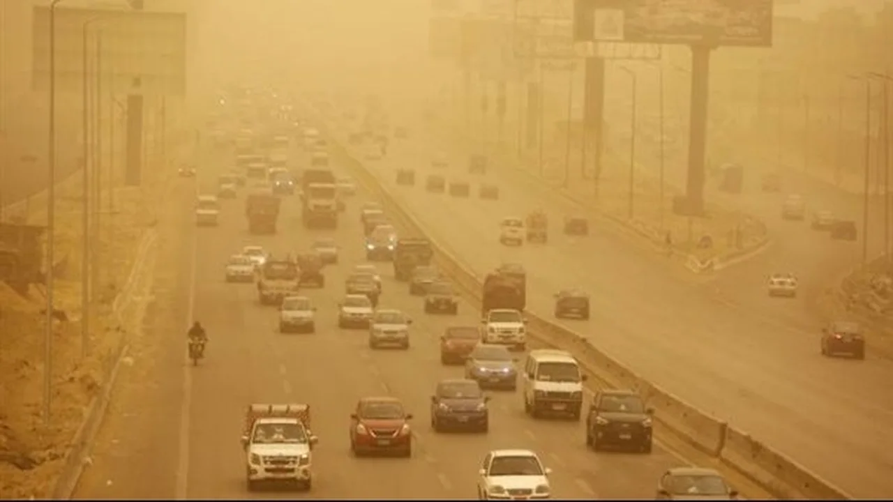 تحذير لمرضى الحساسية.. 3 نصائح طبية لمواجهة موجة الأتربة العالقة الحالية